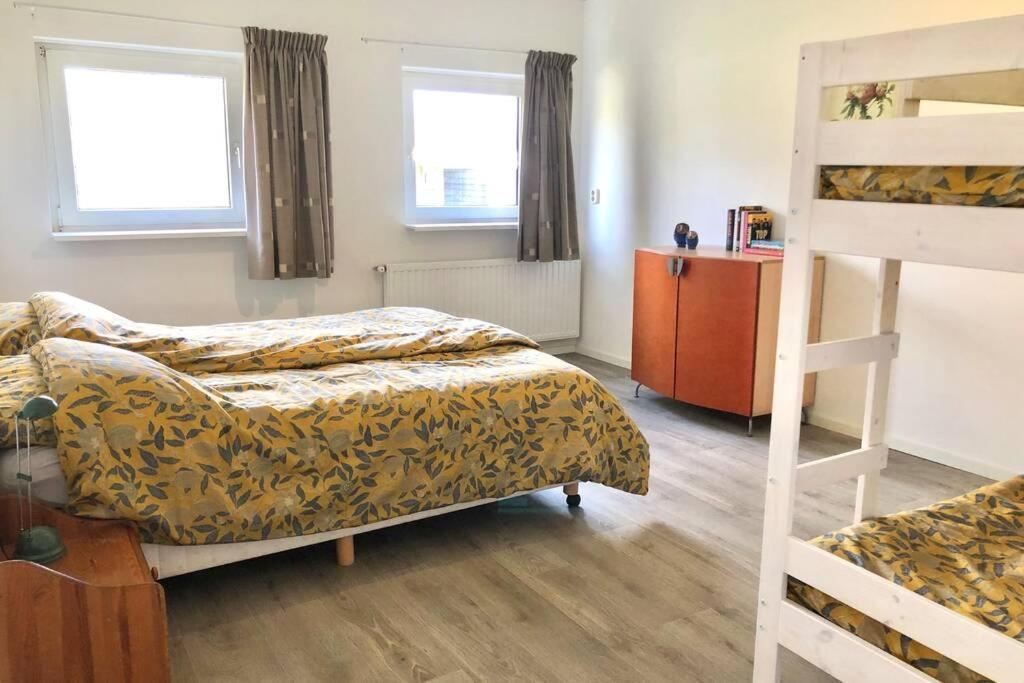 הוילה Vakantiebungalow In Bosrijke Omgeving Luttenberg מראה חיצוני תמונה