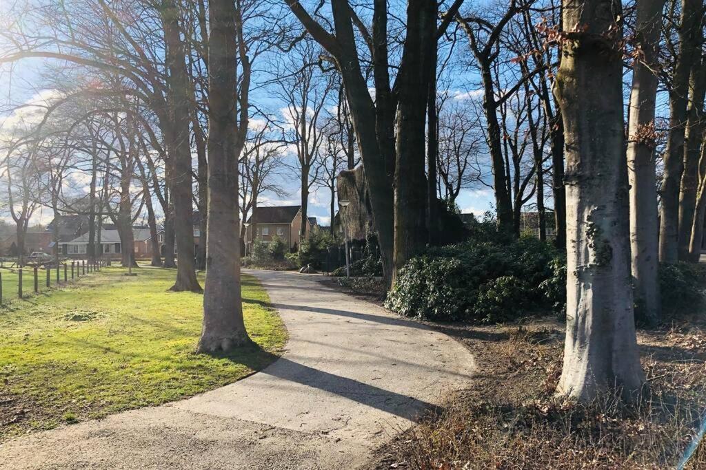 הוילה Vakantiebungalow In Bosrijke Omgeving Luttenberg מראה חיצוני תמונה