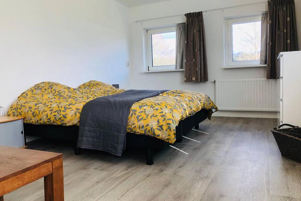 הוילה Vakantiebungalow In Bosrijke Omgeving Luttenberg מראה חיצוני תמונה