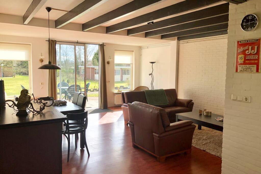 הוילה Vakantiebungalow In Bosrijke Omgeving Luttenberg מראה חיצוני תמונה